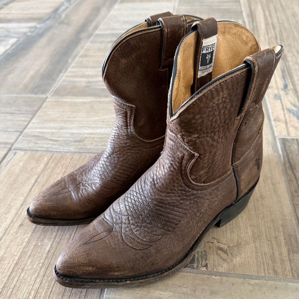 Frye Billy Short brown leather boots size 7.5